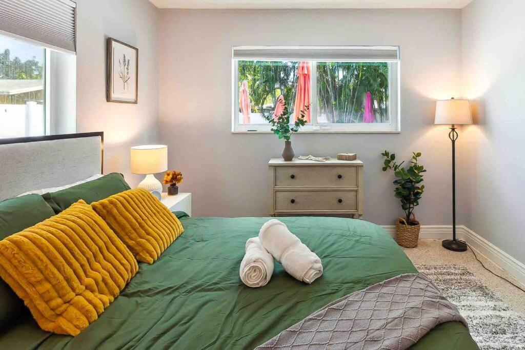 Private Oasis With Pool Near Beaches, Dining & Las Olas Fort Lauderdale Exteriör bild