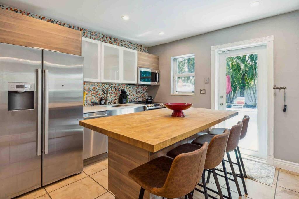 Private Oasis With Pool Near Beaches, Dining & Las Olas Fort Lauderdale Exteriör bild