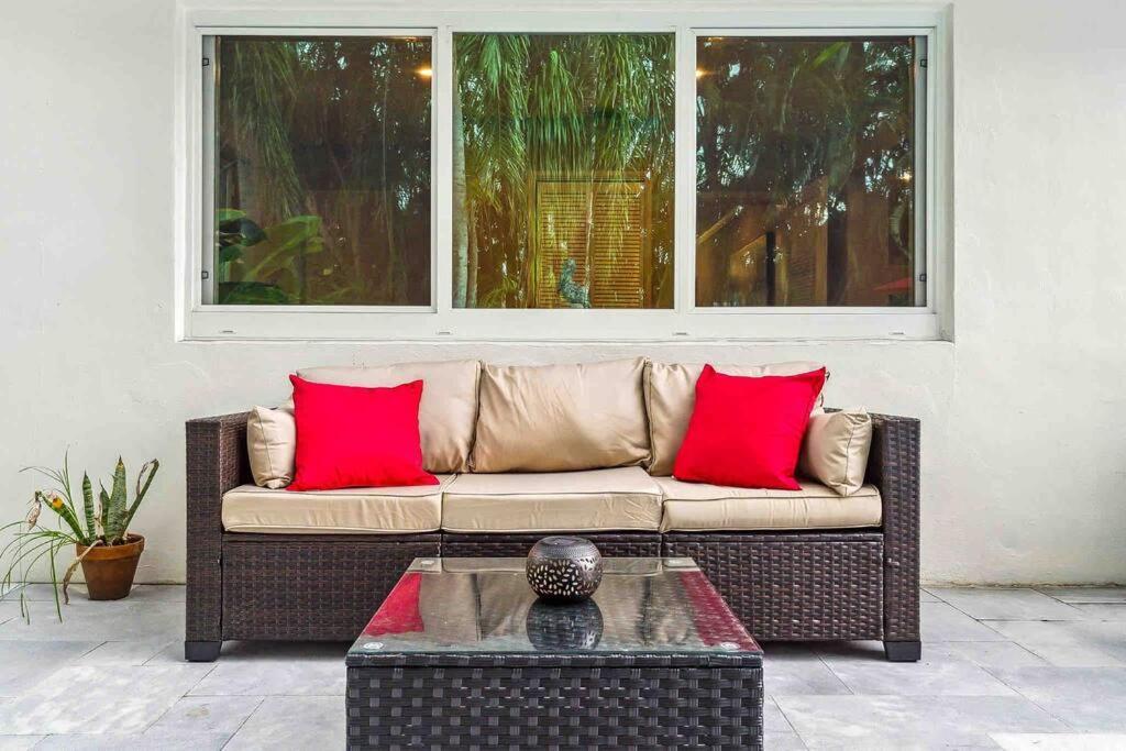 Private Oasis With Pool Near Beaches, Dining & Las Olas Fort Lauderdale Exteriör bild